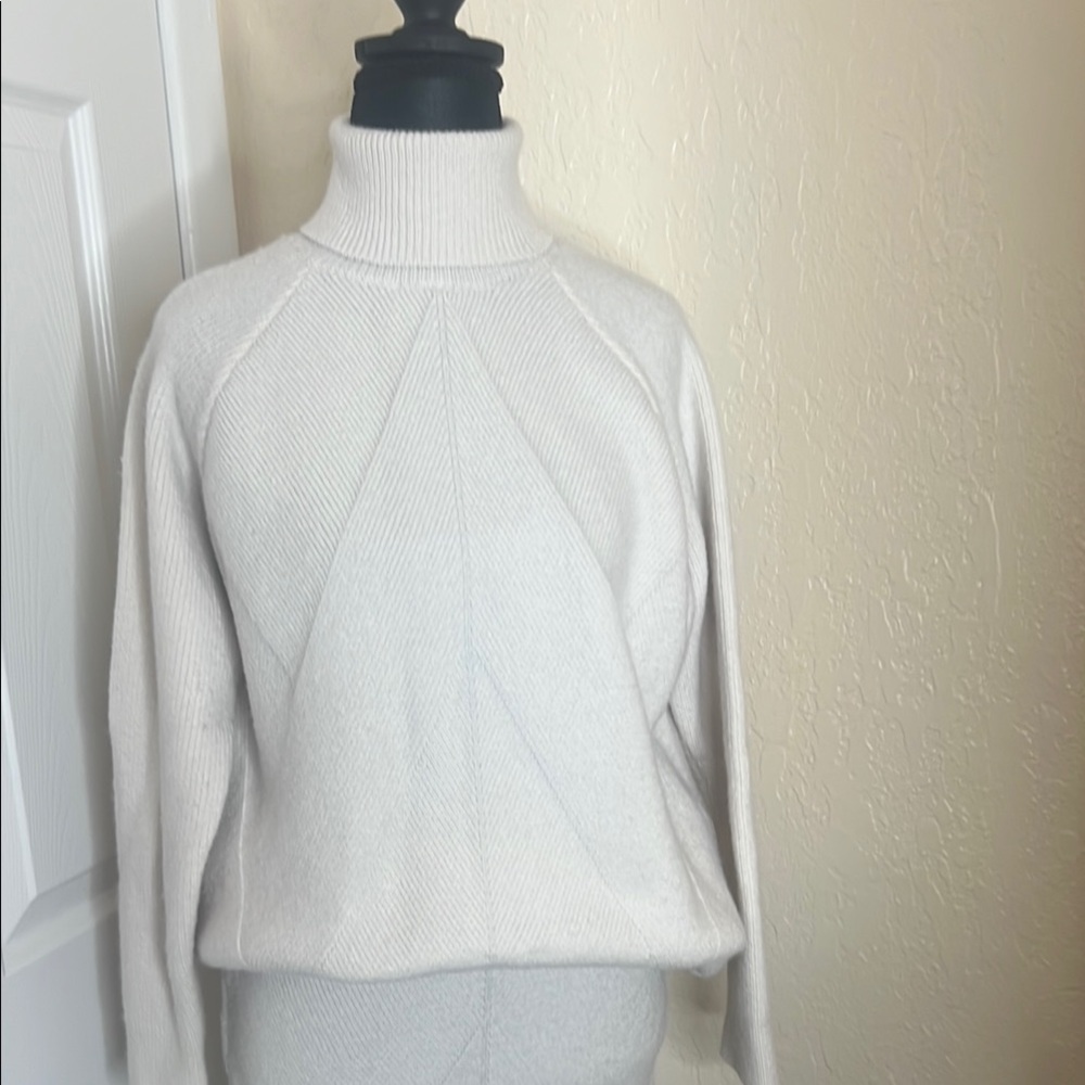 Source Unknown Cream Knit Two-Piece Dress Set - Picture 2 of 6